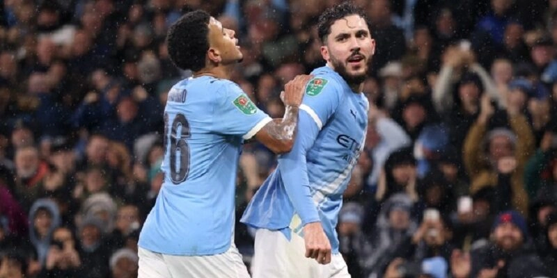 Man City dễ dàng lọt vào bán kết EFL Cup